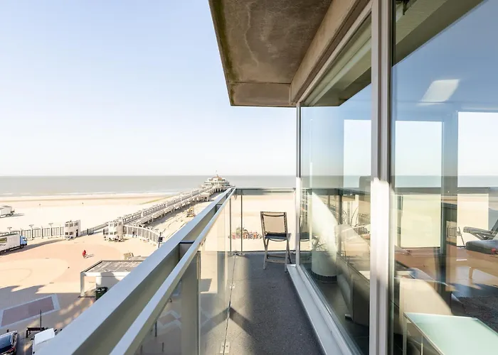 By Belgian Coast With Sea Views * 布兰肯贝赫